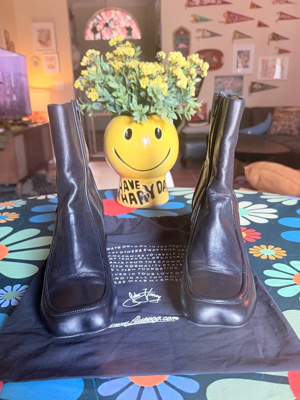 John Fluevog Prowess Lo ankle boots. Size 10 w/dustbag.